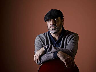 WATCH: Eric Cantona has a mess...